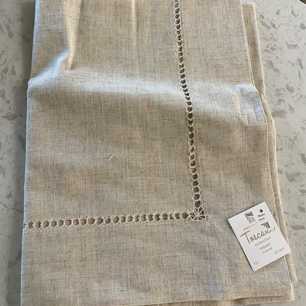 NWT table cloth